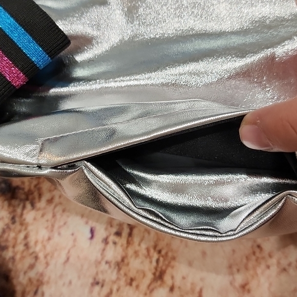 Shiny Silver LOL Suprise bomber jacket - Picture 5 of 8